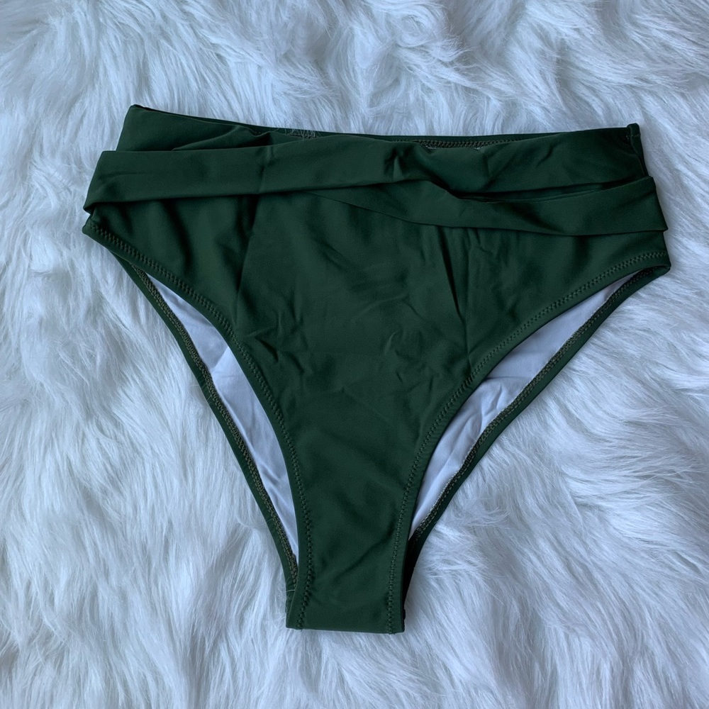 New Vimpunec Bikin bottoms Size L